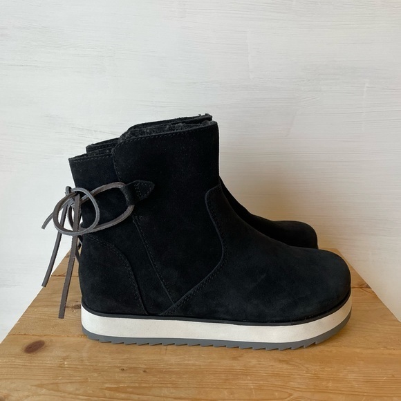 *SOLD* Merrell Juno Bluff Polar Waterproof Snow Boots NWOT! Size: 6 - Picture 2 of 9